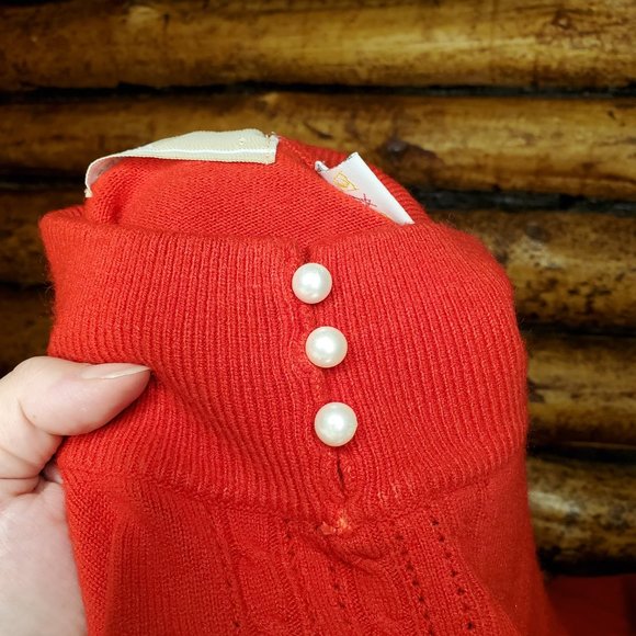 Vintage Mock Neck Sweater With Pearl Details Medium - Picture 8 of 9